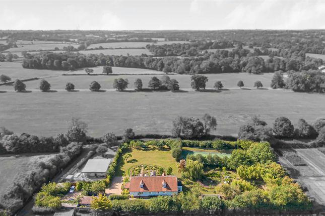 6 bedroom detached house for sale