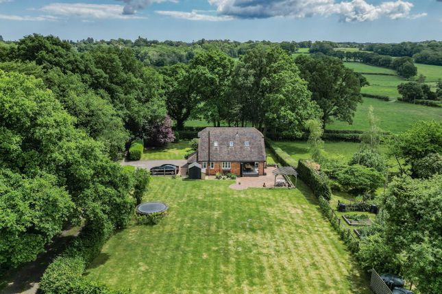 Rural Lane Location in Etchingham 4 bed detached house for sale