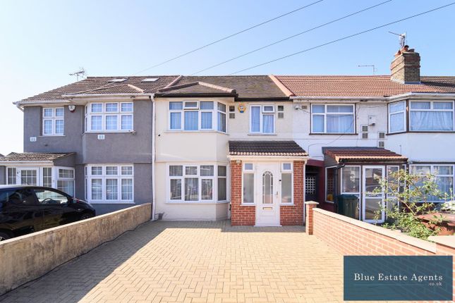 Chaucer Avenue, Hounslow, TW4 3 bed terraced house for sale