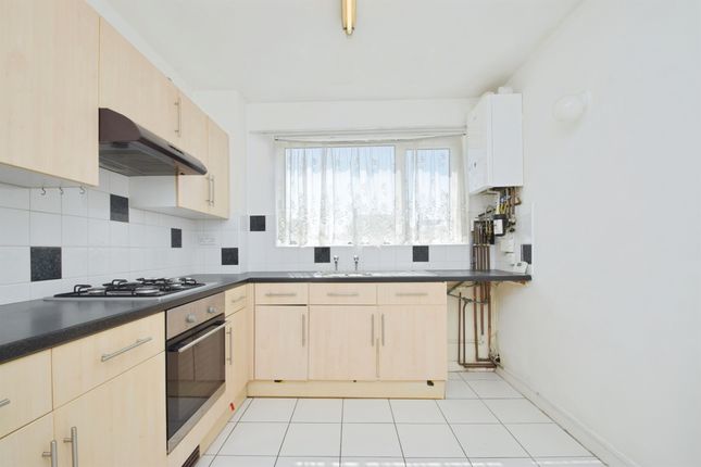 2 bedroom ground floor flat for sale