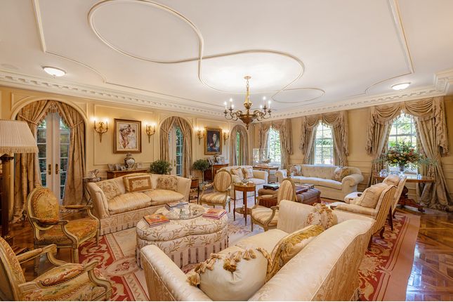10 bed detached house