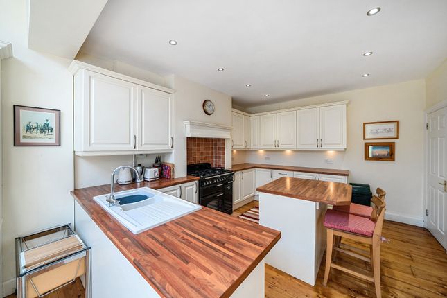 Lavender Vale, Wallington SM6 3 bed semi