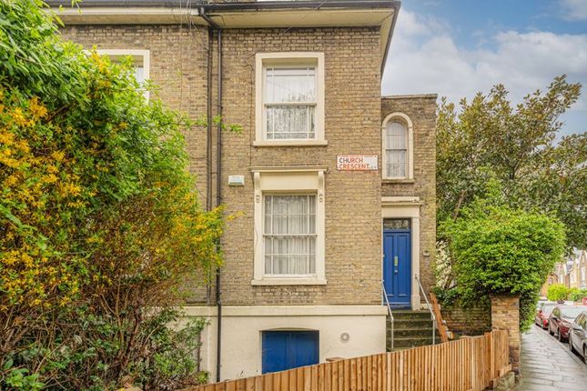 Church Crescent, London 2 bed terraced house for sale