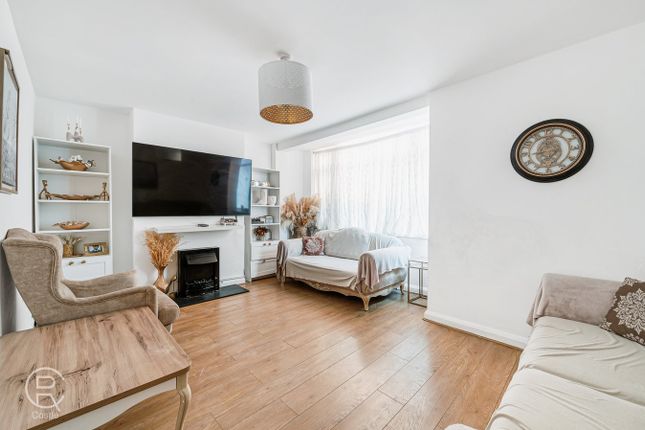 Beresford Avenue, London, W7 3 bed semi