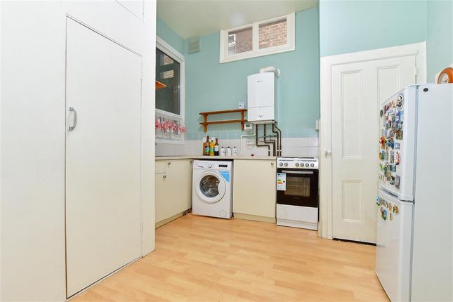 1 bedroom ground floor flat for sale