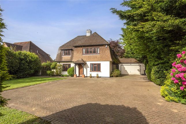 Wood Lane, Iver, Buckinghamshire, SL0 5 bed detached house for sale