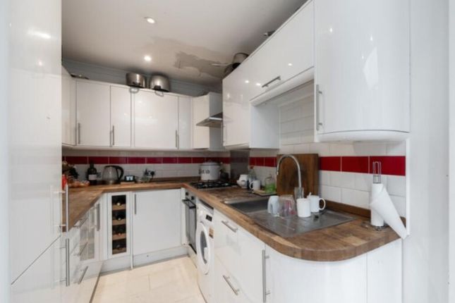 4 bed semi-detached house