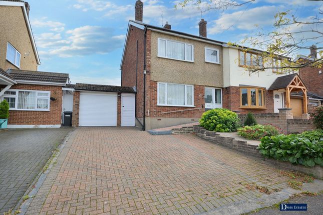 The Gardens, Doddinghurst, Brentwood... 3 bed semi