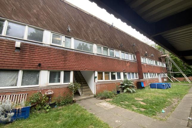 Woolmans, Fullers Slade, Milton Keynes 2 bed apartment for sale