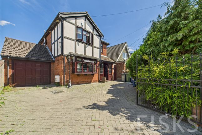 Kennington Avenue, Benfleet, SS7 4 bed detached house for sale