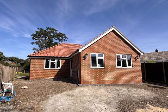 Woodlands Close, Dibden Purlieu, SO45 3 bed detached bungalow for sale