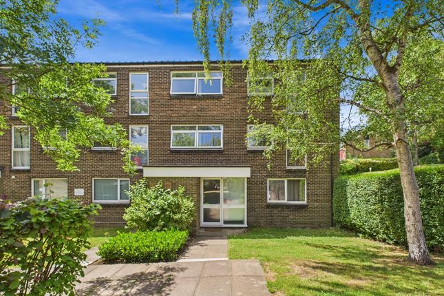 Templar Court, Pixton Way, Croydon 1 bed flat for sale