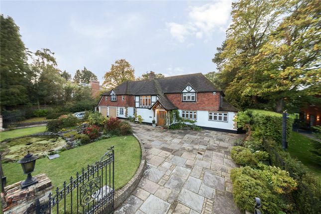 6 bedroom detached house for sale