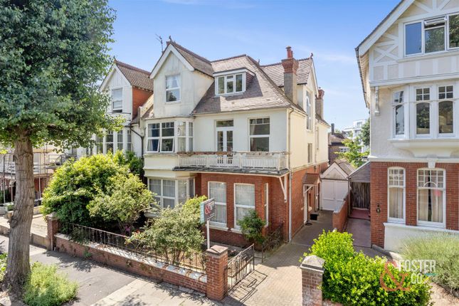 7 bedroom house for sale