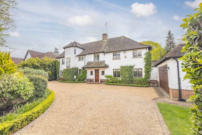 6 bedroom detached house for sale