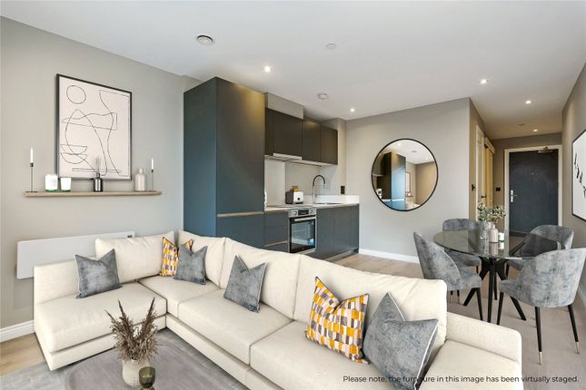 168 Springwell Gardens, Whitehall... 1 bed apartment for sale