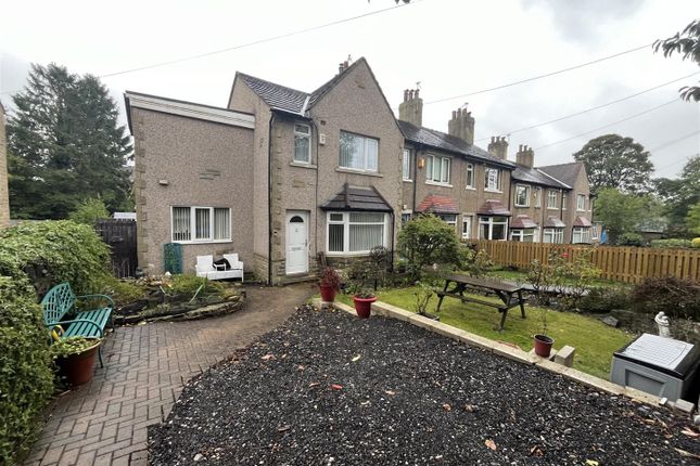 Cleckheaton Road, Bradford BD12 4 bed semi