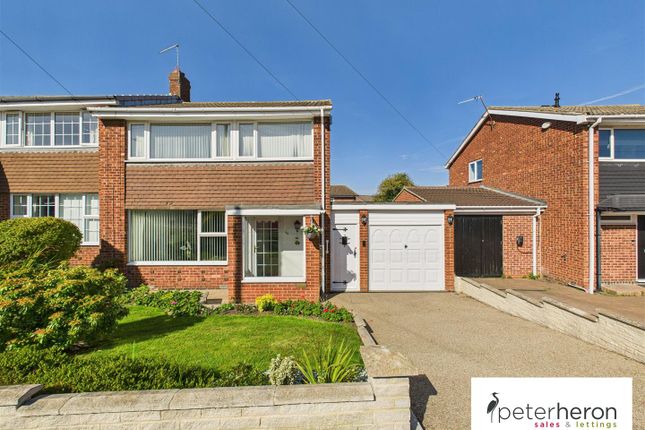 Brockenhurst Drive, Hastings Hill... 3 bed semi