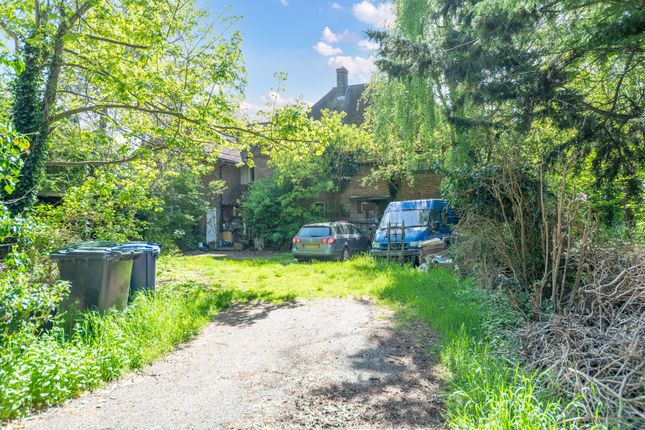 Ashwell Road, Royston SG8 3 bed detached house for sale