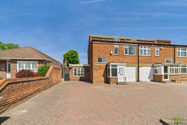Woolwich Road, Belvedere, Kent, DA17 3 bed semi