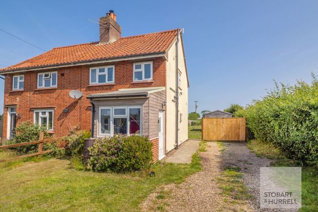 2 bedroom semi-detached house for sale