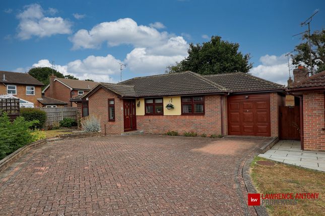 Alexandra Road, Rayleigh, SS6 3 bed detached bungalow for sale