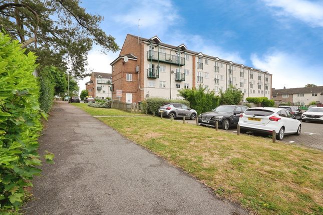 Mathon Court, Ashford, TN24 9 3 bed maisonette for sale