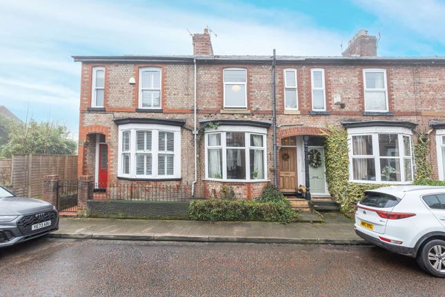 Arnside Grove, Sale M33 3 bed terraced house for sale