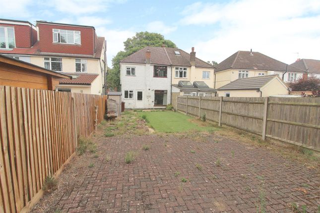 Chipstead Way, Banstead SM7 3 bed semi