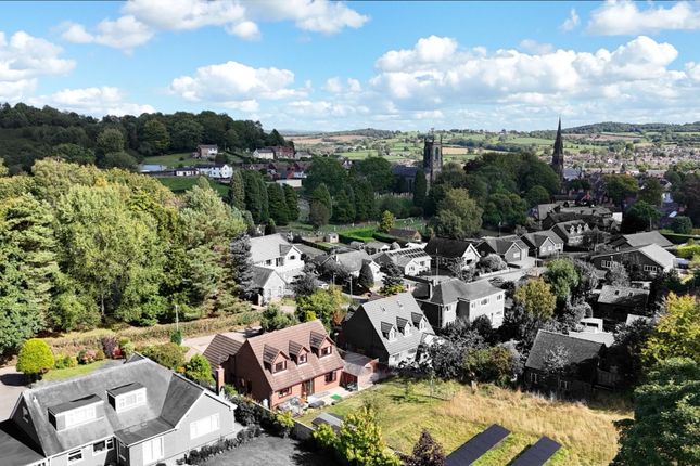 4 bed detached house