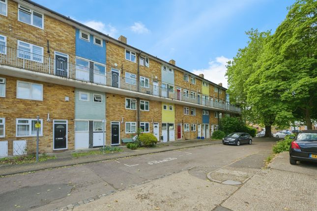 2 bedroom maisonette for sale