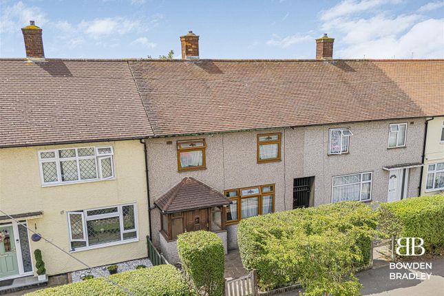 Arrowsmith Road, Chigwell 2 bed terraced house for sale
