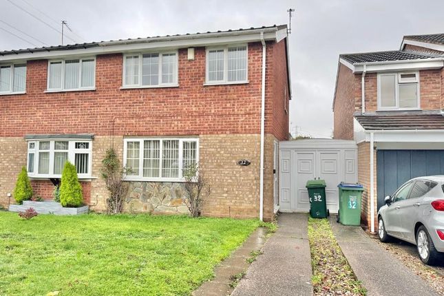 Millersdale Drive, West Bromwich... 3 bed semi