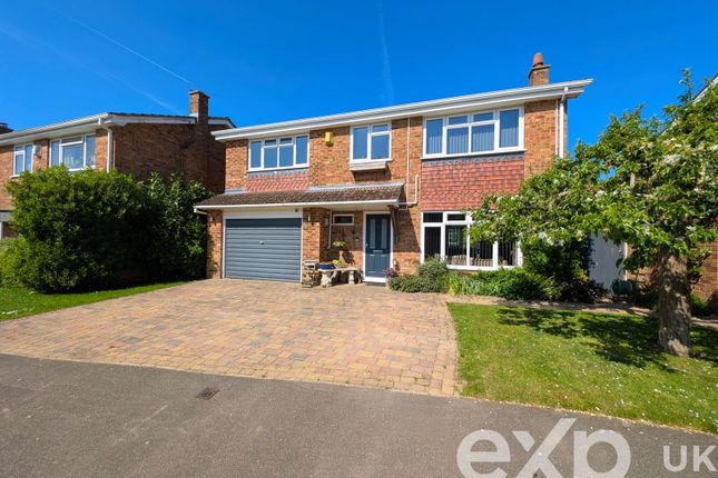 Burgess Hall Drive, Maidstone ME17 4 bed detached house for sale