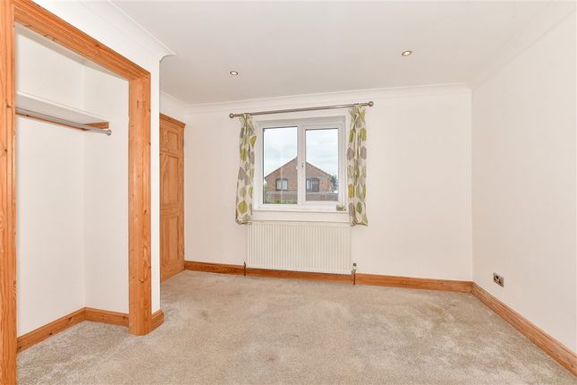 Dan Drive, Faversham, Kent 2 bed terraced house for sale