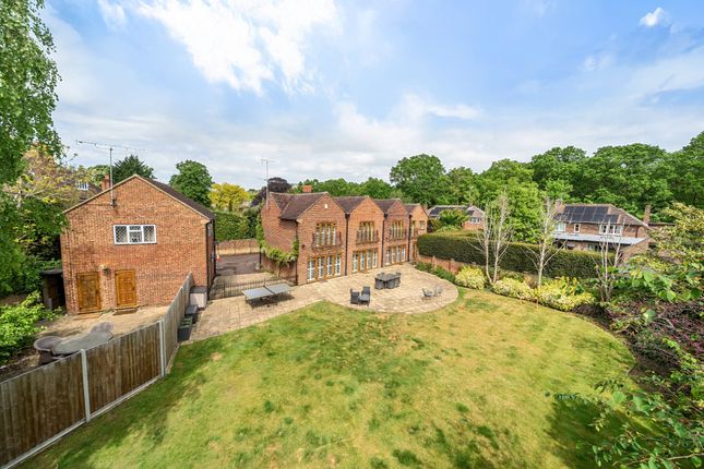 HORSELL 6 bed detached house for sale