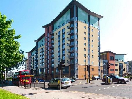 2 bedroom flat for sale