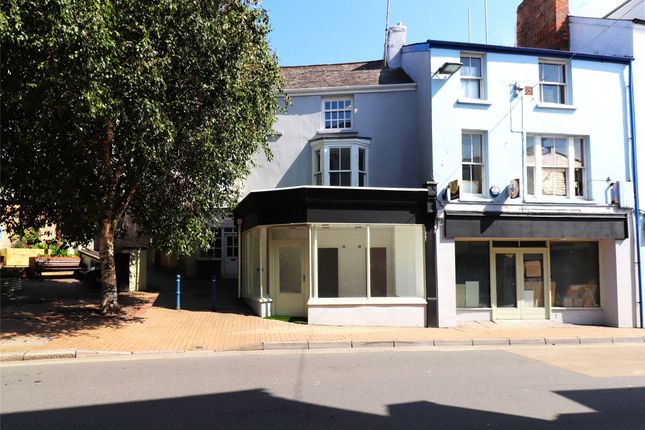 High Street, Ilfracombe, Devon, EX34 2 bed apartment for sale