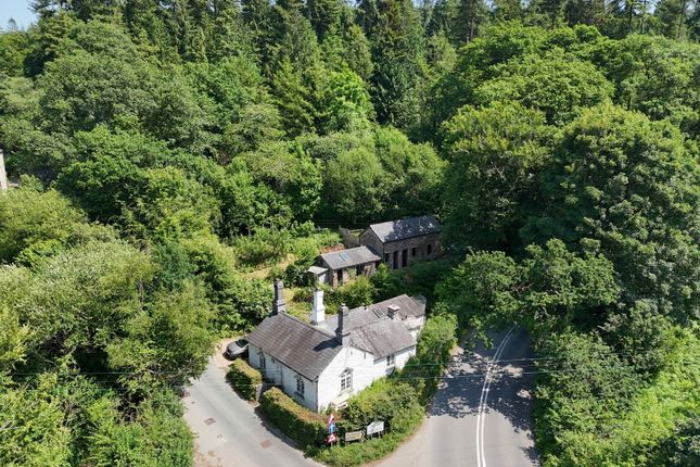 Tavistock PL19 5 bed cottage for sale