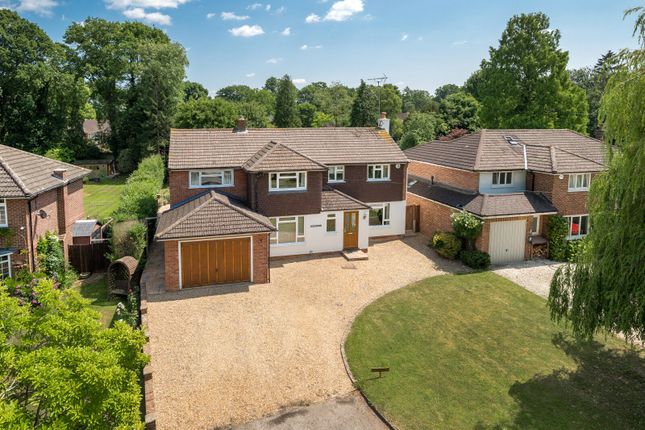 Hooke Road, East Horsley, KT24 5 bed detached house for sale