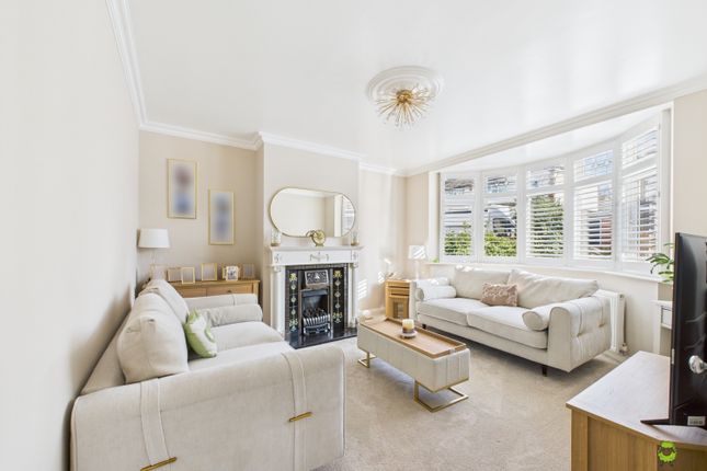 Harvel Crescent, London, SE2 4 bed semi