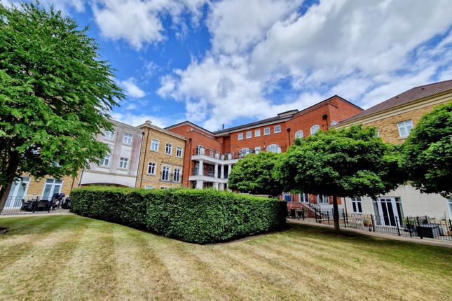 Main Street, Dickens Heath, Shirley... 2 bed flat for sale
