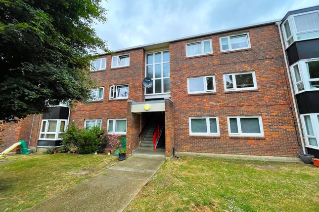 Sheldrick Close, Colliers Wood SW19 2 bed flat for sale