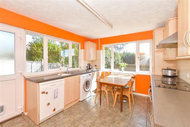 Green Lane, Clanfield, Waterlooville... 4 bed detached bungalow for sale