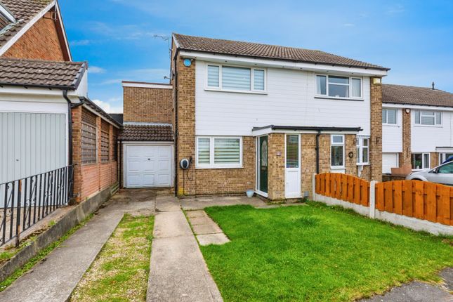Chapelfield Drive, Thorpe Hesley... 3 bed semi