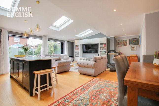 4 bedroom semi-detached house for sale