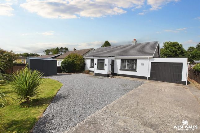 New Road, Kilgetty 3 bed detached bungalow for sale