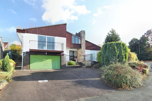 4 bed detached house