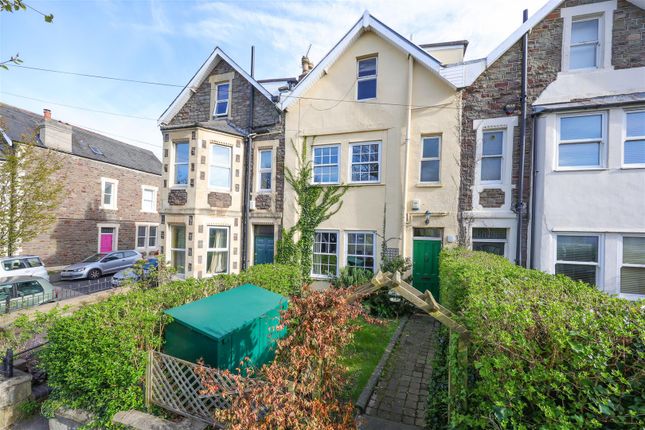 4 bed property