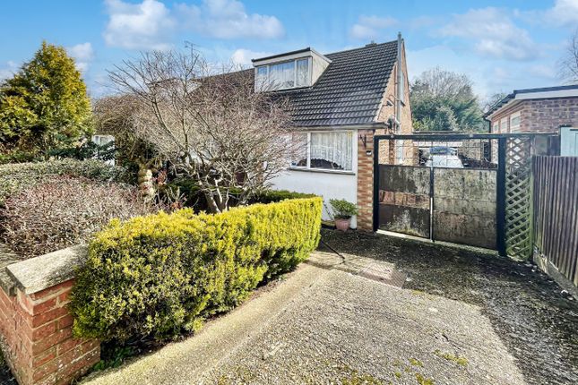 Bloomfield Avenue, Luton... 3 bed semi